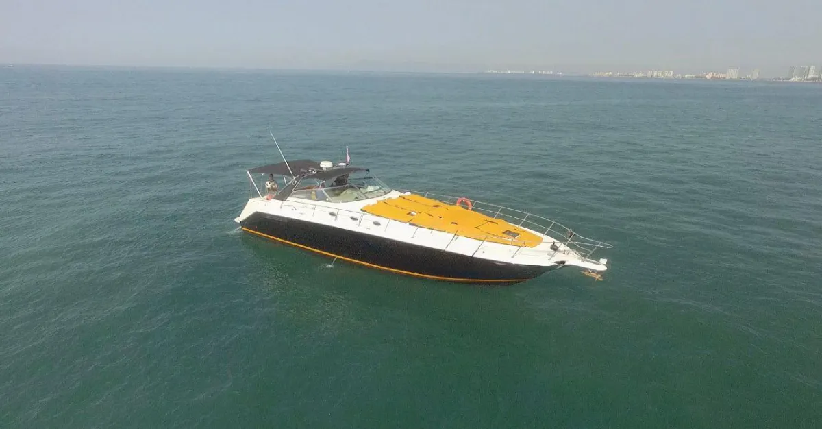 Oceanis 55 luxury interior