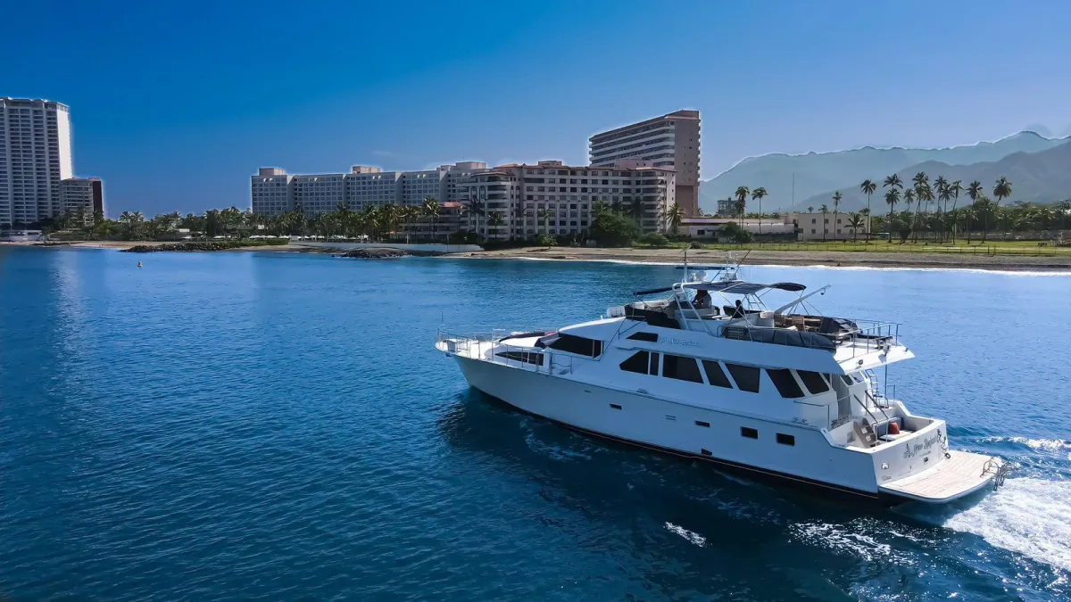 Oceanis 55 deck and lounging area