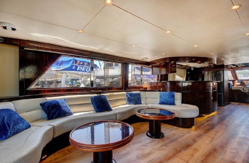 Oceanis 55 luxury interior