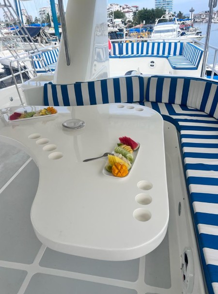 Oceanis 55 luxury interior