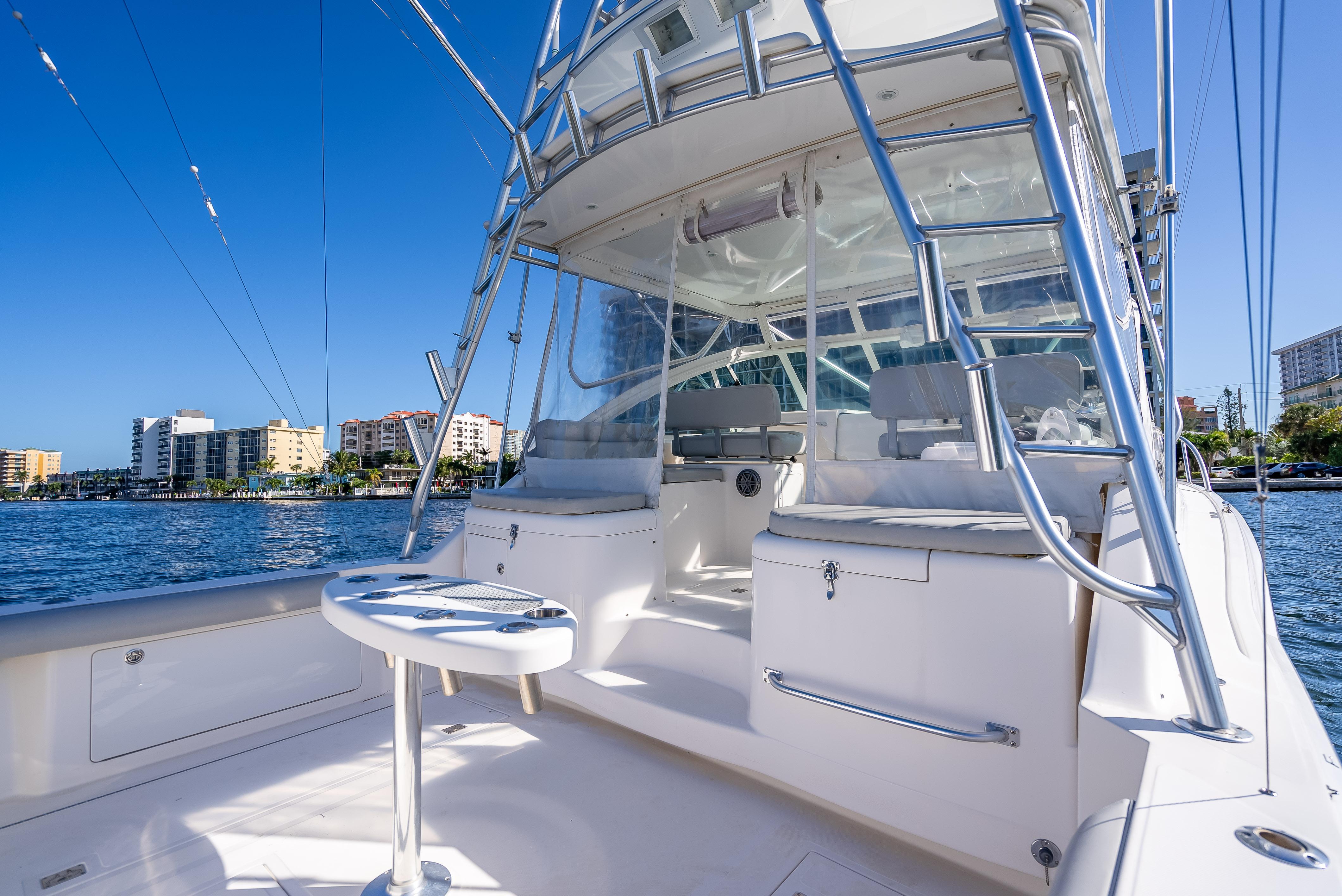 Oceanis 55 deck and lounging area