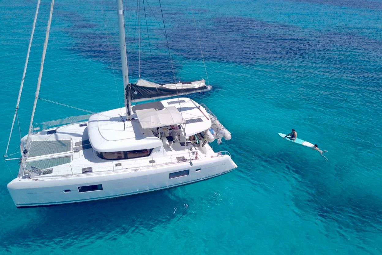 Oceanis 55 luxury interior