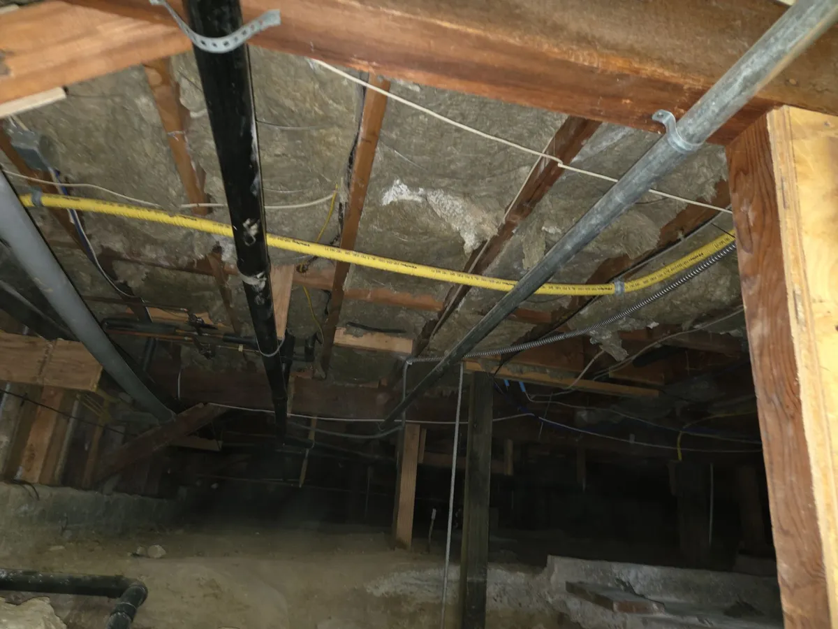 comfortable floors due to crawl space insulation