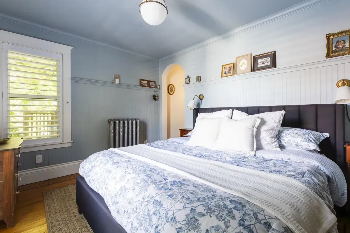 Spacious primary bedroom at 109 Fairleigh Ave S.