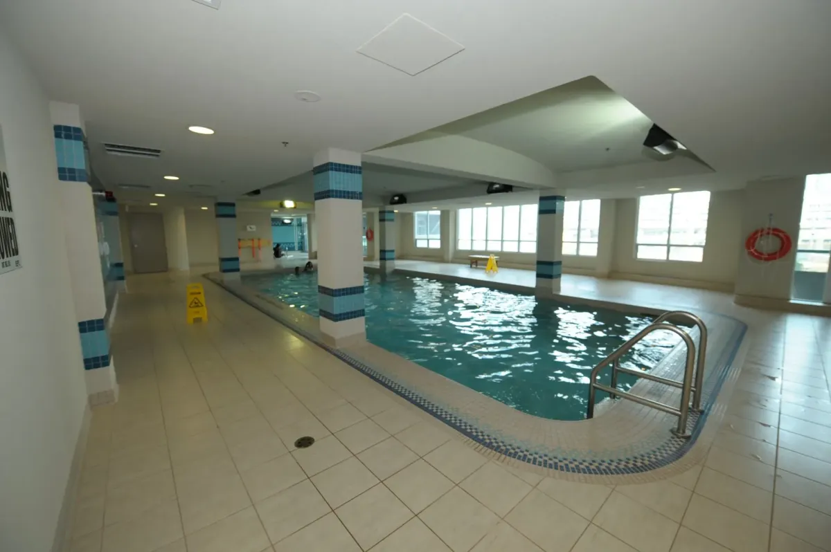 Infinity Club indoor pool and fitness centre facilities at 30 Grand Trunk Crescent Unit 509 Toronto.