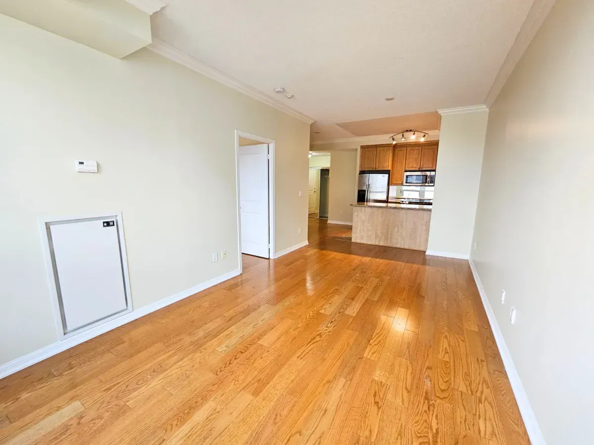 Functional entry and dining space in unit 1311, showing the seamless flow of the 625 sq. ft. floor plan.