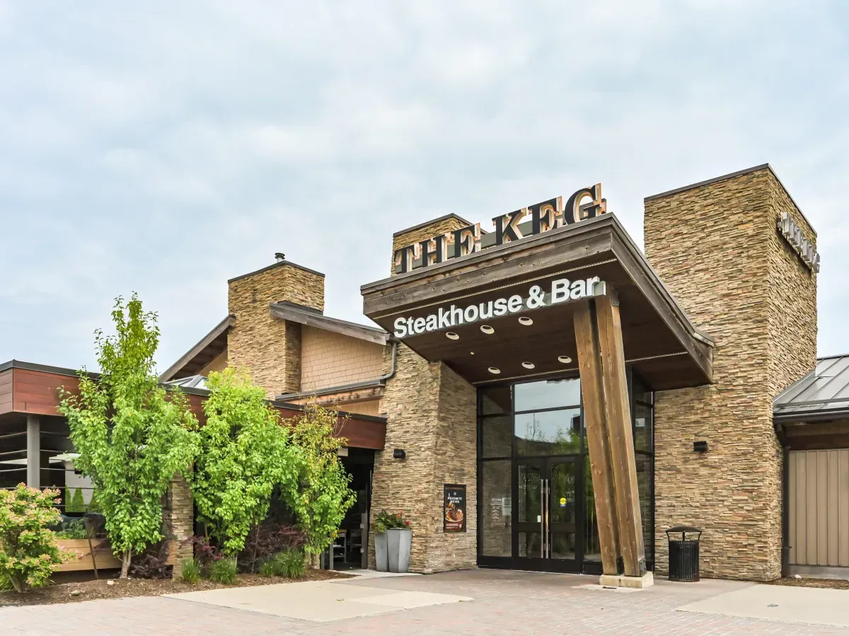 Popular local dining at The Keg, located in the nearby shopping district serving 2286 Margot St, Oakville.