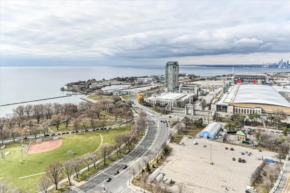 Unobstructed southwest view of Lake Ontario and Coronation Park from the 33rd floor.