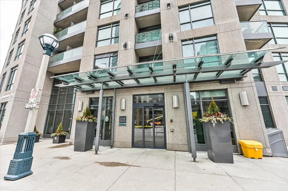 Main glass entrance and canopy for 219 Fort York Blvd condos in downtown Toronto.