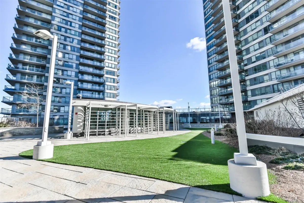 Rooftop Terrace at Beyond the Sea Star Tower in Mimico