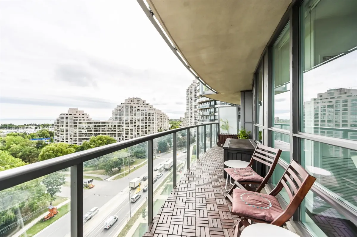 Large balcony of lake and west view