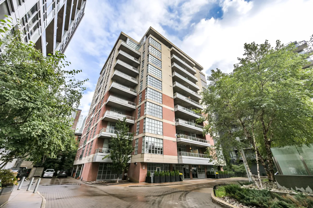 Side view of the Quad Lofts boutique condo building in downtown Toronto