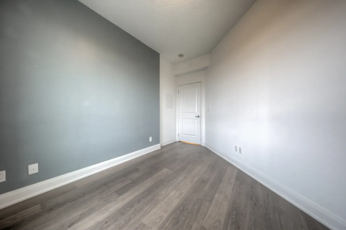 Dedicated den space at 25 Fontenay Crt, perfect for a professional home office set up.