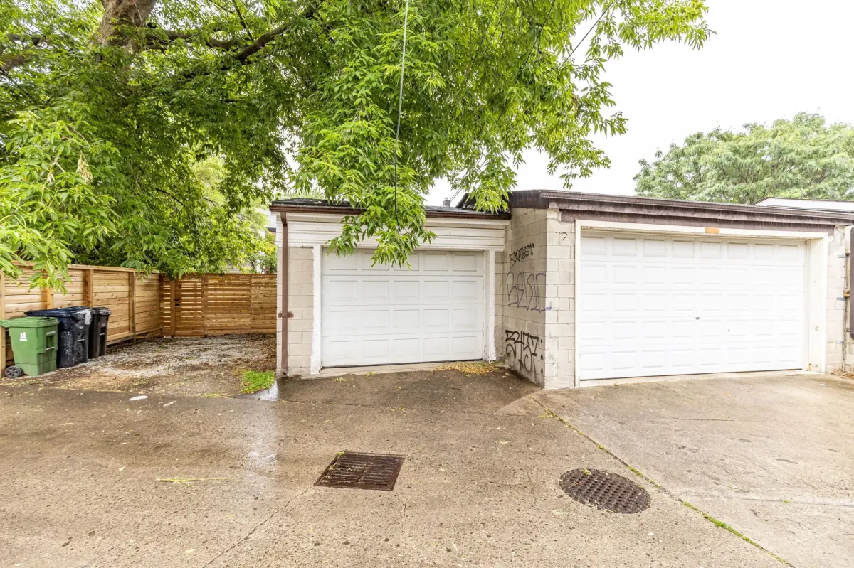 Single garage in laneway in the back