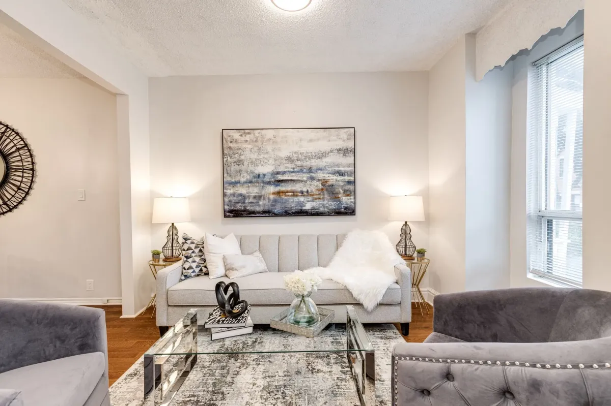 Living with bright window at 56 Hickson St