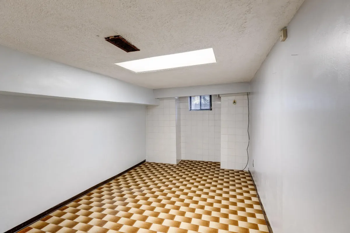 Open room in basement