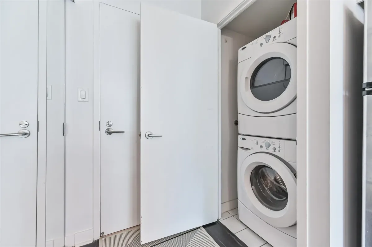 Landscaped outdoor amenity space for residents of the Bohemian Embassy, 1169 Queen St W, Unit N502.