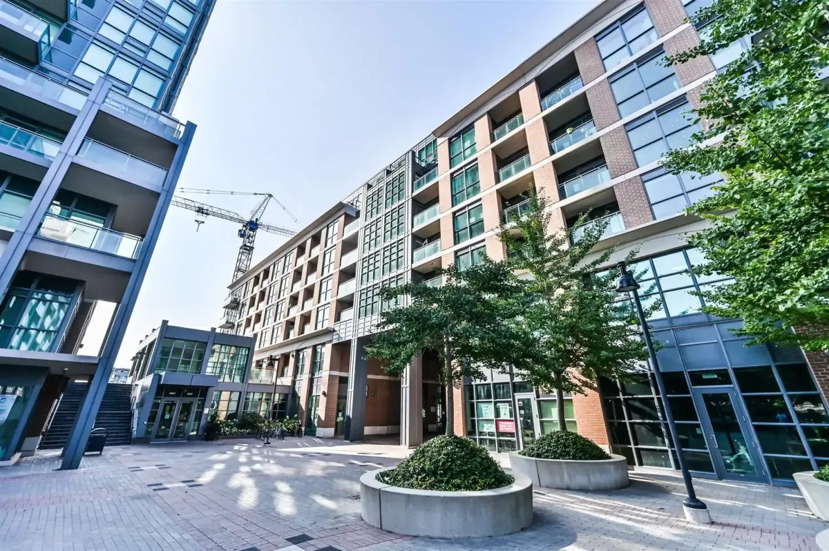 Landscaped grounds around 1169 Queen St W, highlighting the community’s vibrant recreational areas.