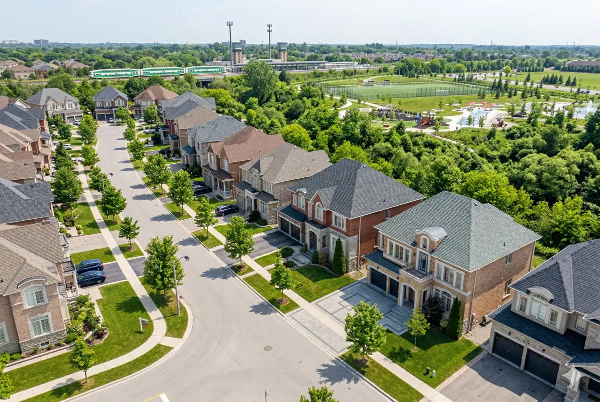 Upscale detached family home in the Credit Valley neighborhood of Brampton, featuring a modern brick exterior and professional landscaping near Mississauga Road.