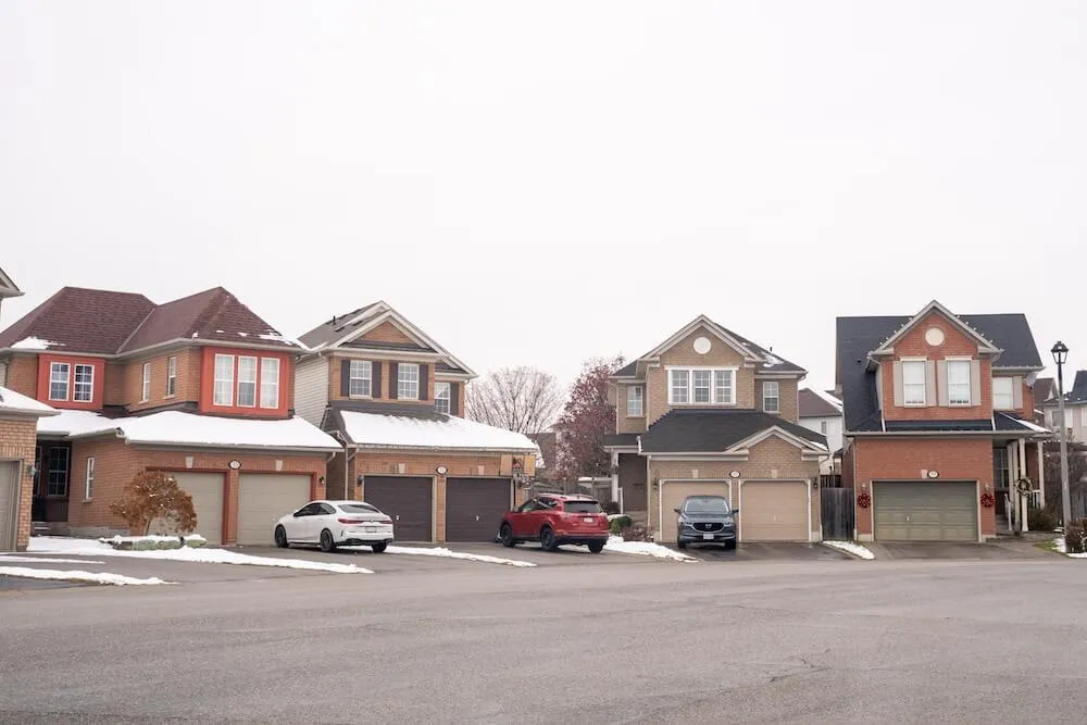 Detached family homes in the desirable Williamsburg community of Whitby.