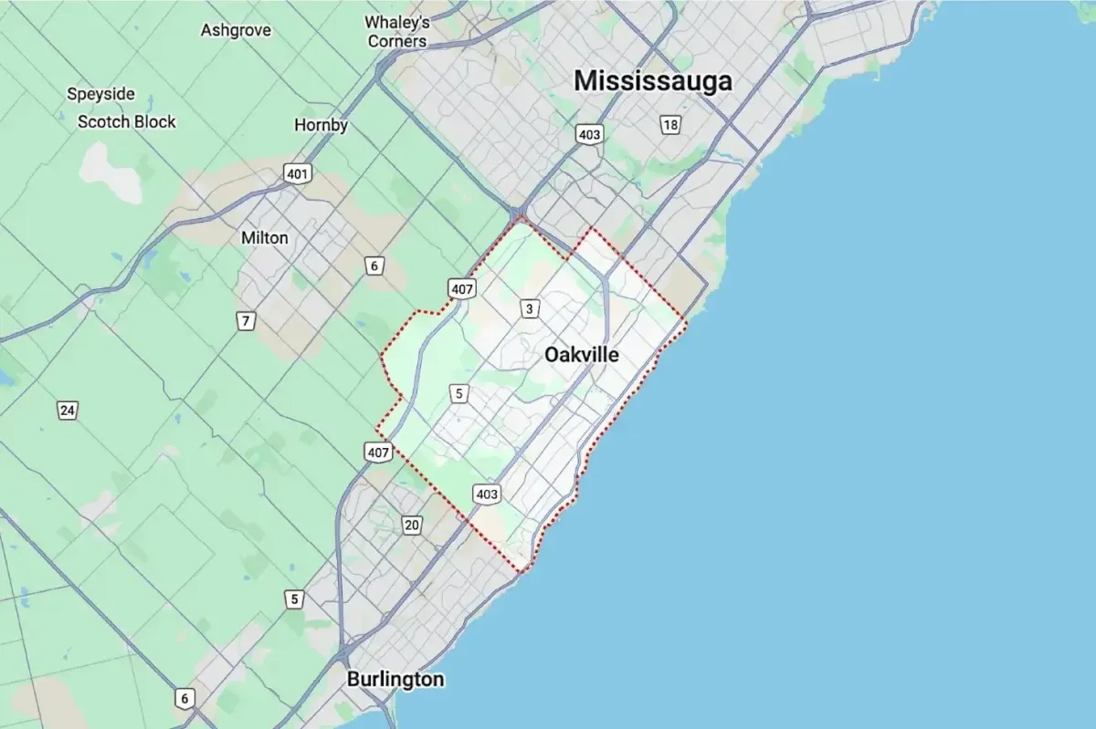A map highlighting Oakville's borders within the Halton Region of Ontario.