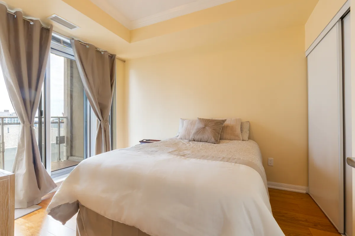 628 Fleet St #1311 bright master bedroom with natural light