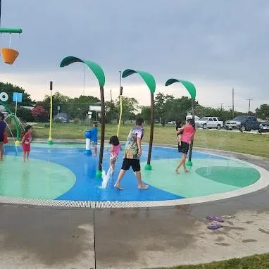 Walter E. Luedeke Park, Balch Springs, TX