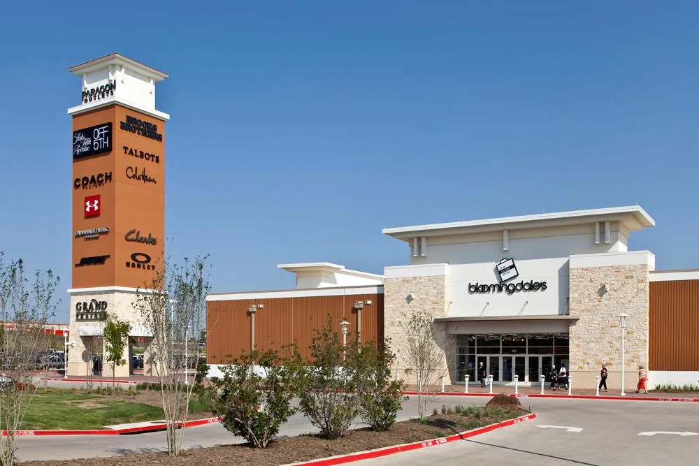 Grand Prairie Premium Outlets, Grand Prairie, TX