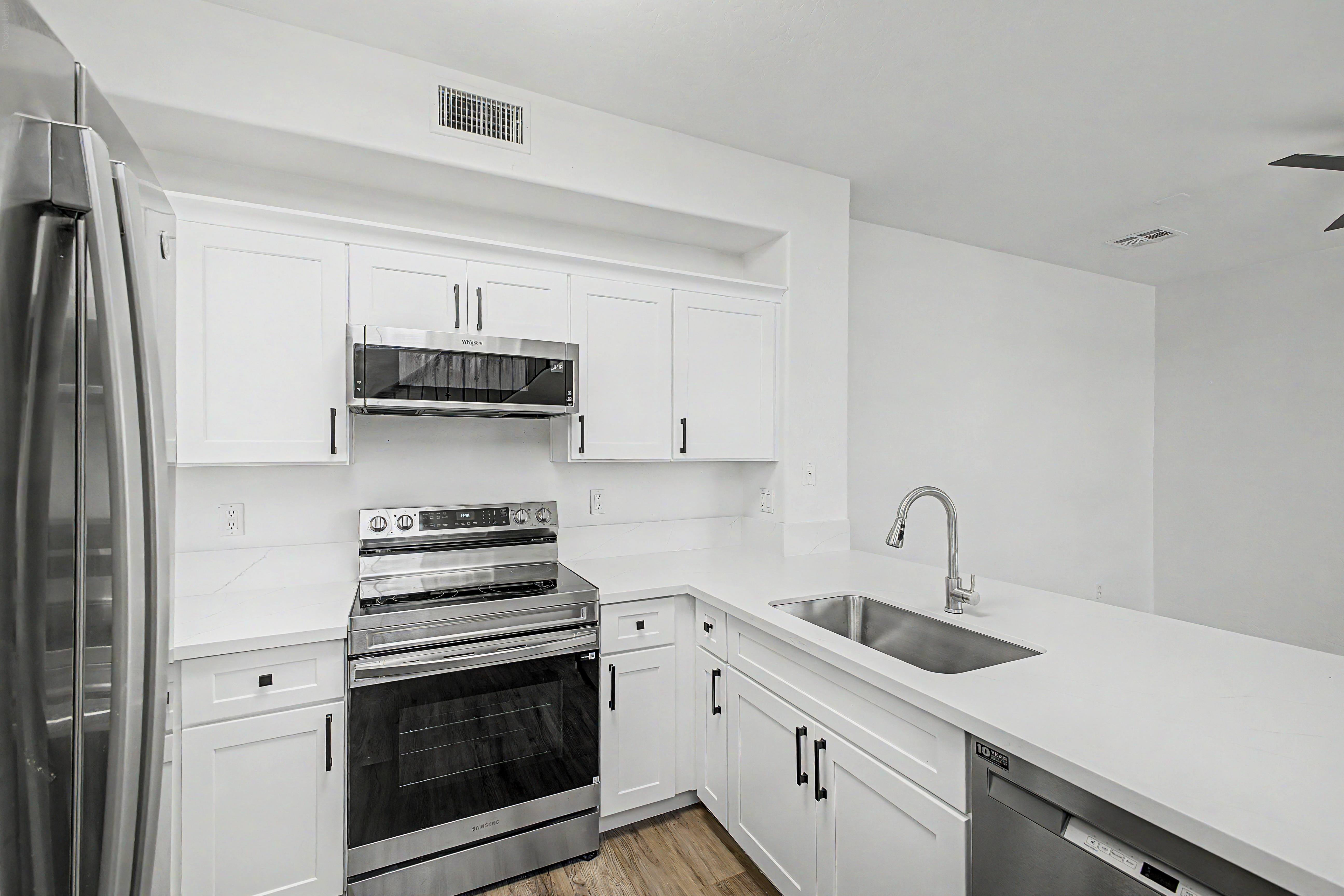 Living Room of 10162 E Theorem Dr in Mesa, Arizona