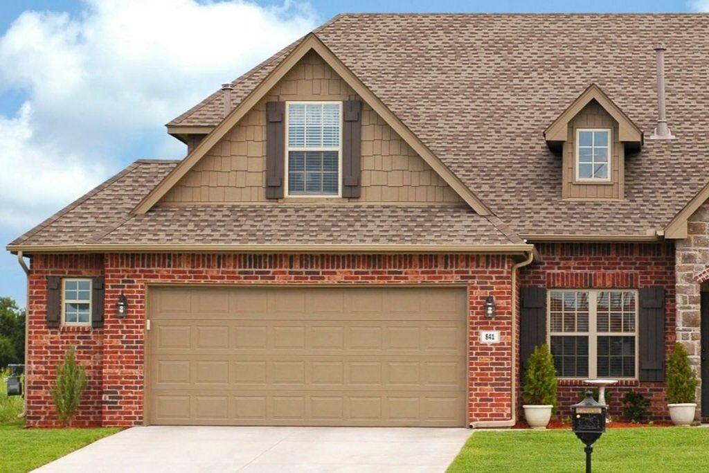 3610 – Traditional Raised Panel