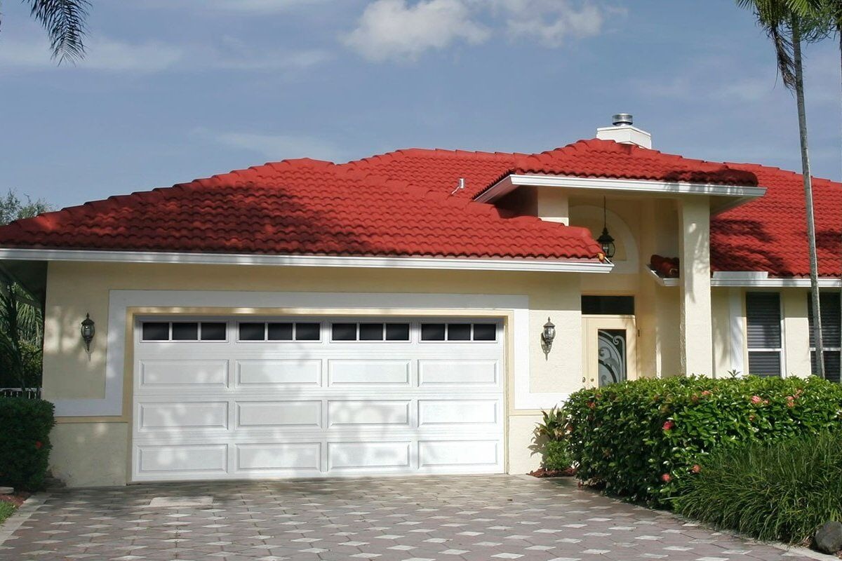 590/591 – Raised Ranch Panel