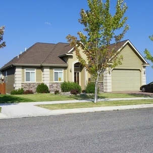 Reap These Benefits by Installing Insulated Garage Door