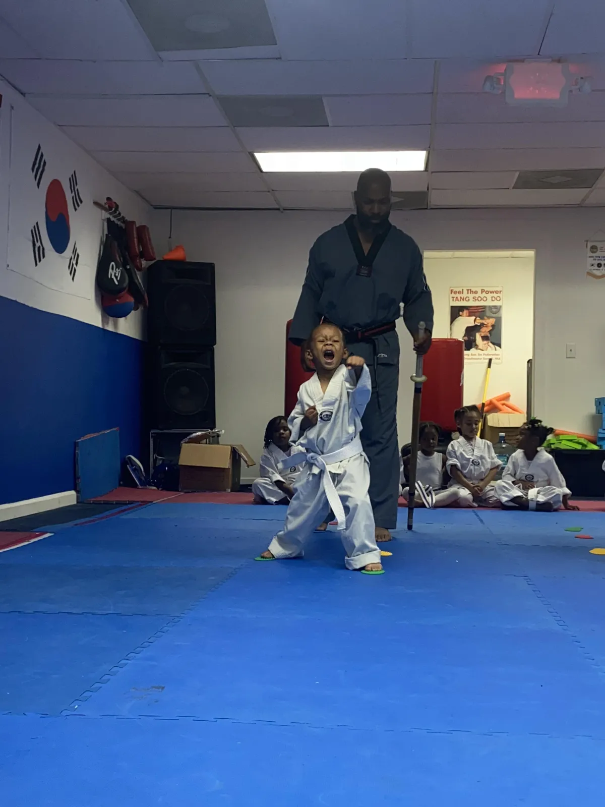 9Figures Martial Arts Lgo