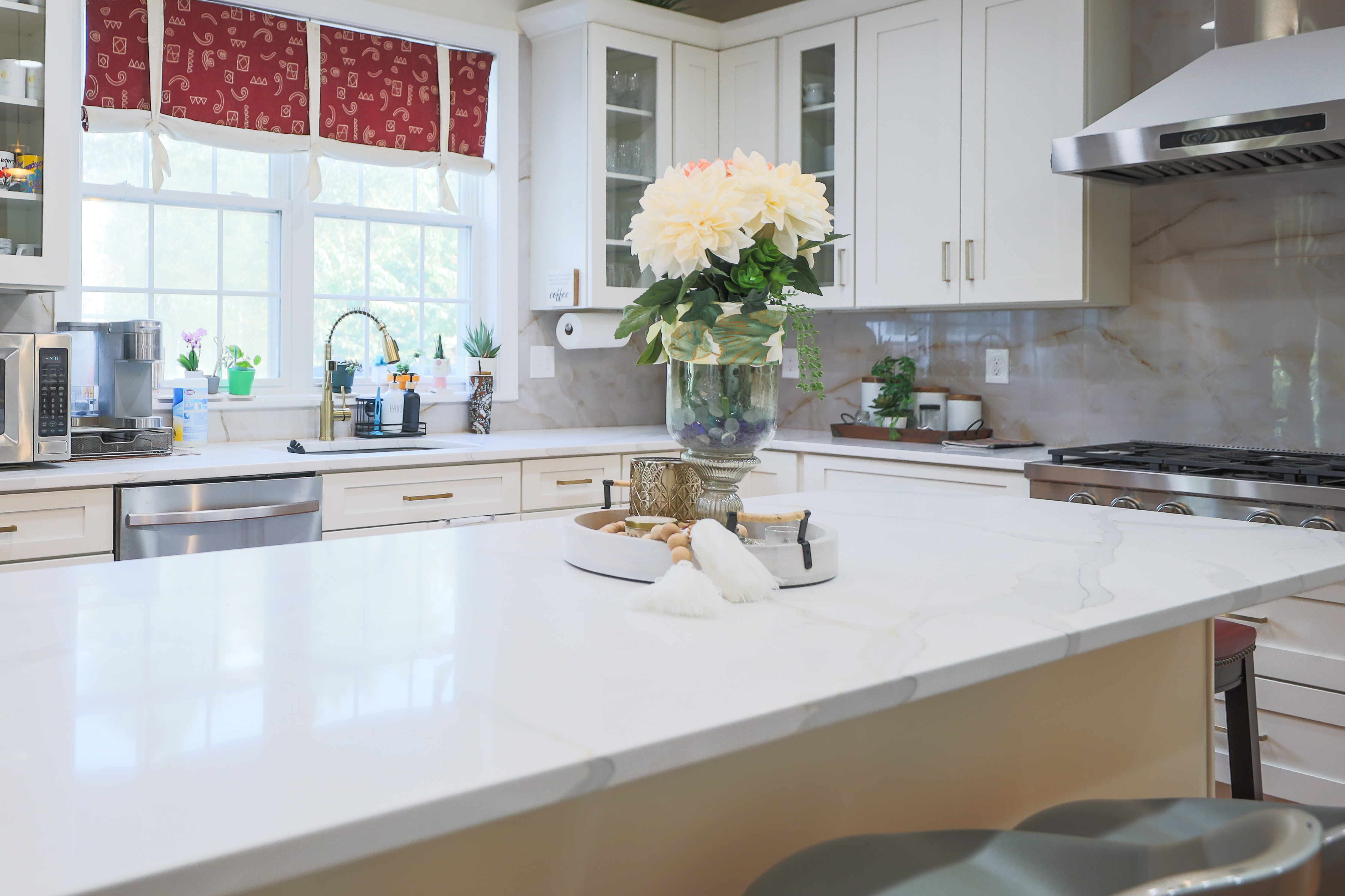 Luxury kitchen backsplash design in Potomac residence