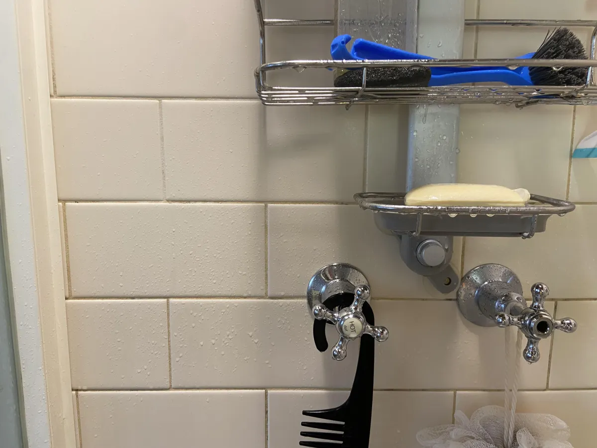 How to Clean Your Bathroom with Eco-Friendly Products 