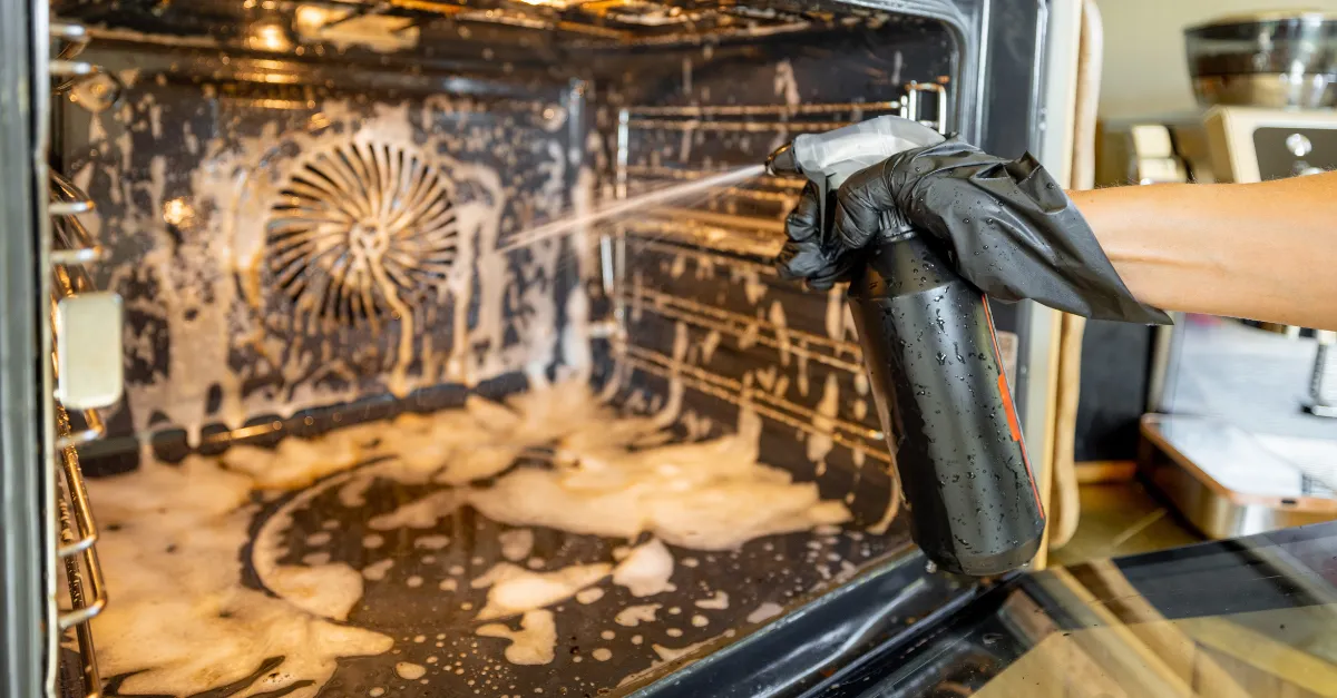 How to Clean Your Oven