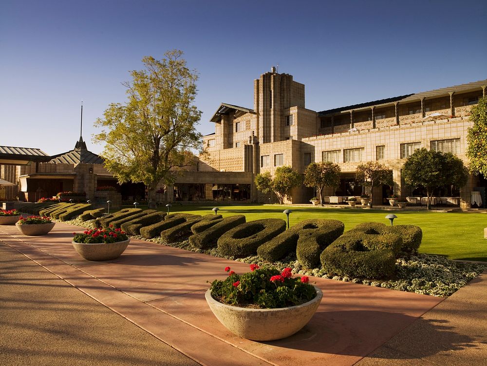 Luxury Car Rental in Phoenix, AZ: Elevate Every Drive Across the Valley