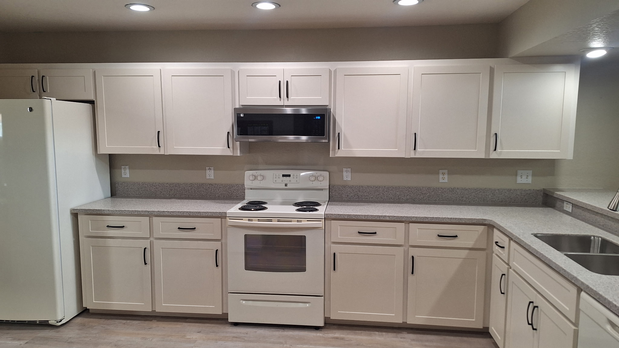 Cabinet Refacing preview