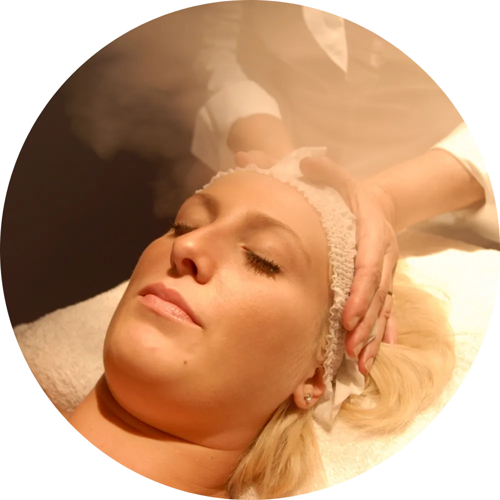 Relaxing spa facial service