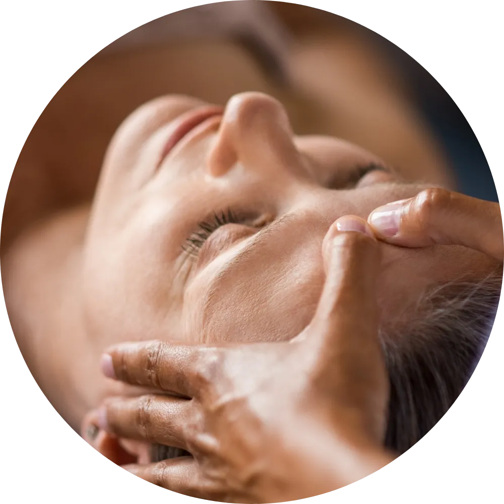 Relaxing spa facial service