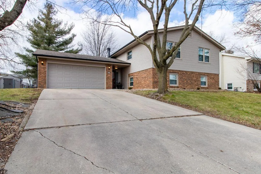 Bloomington Concrete Driveway