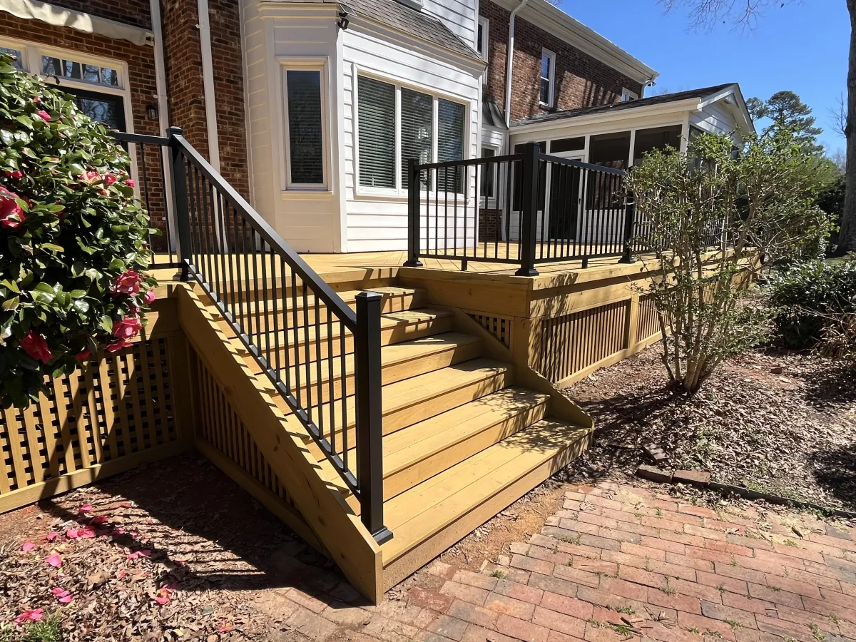 Custom backyard deck by RB5 Deck Innovations