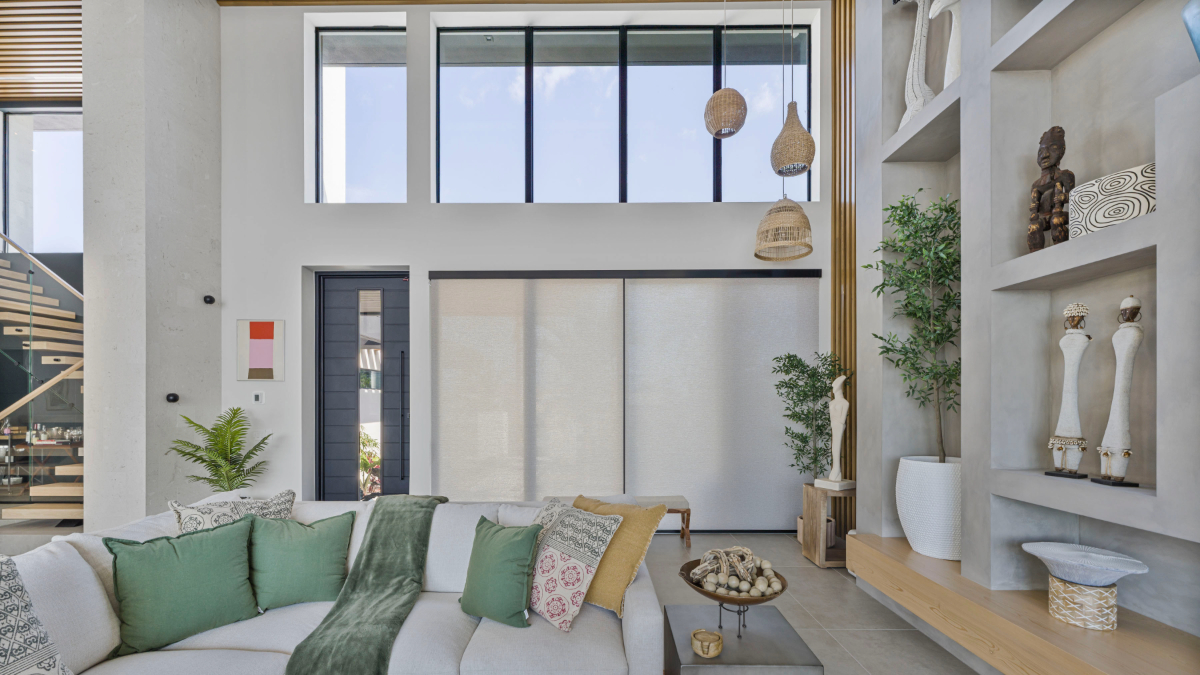 Moisture-resistant blinds in a kitchen