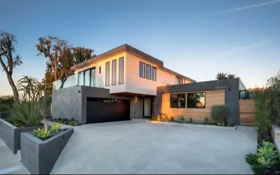 homestead builds and installs driveway