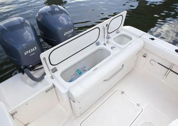 2013 Pursuit C 260 Center Console