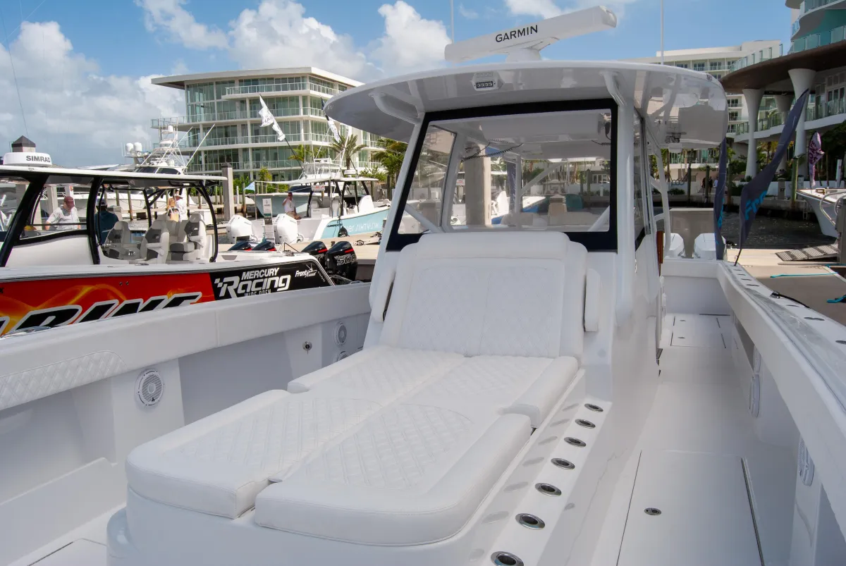 Front Runner 43 Catamaran 