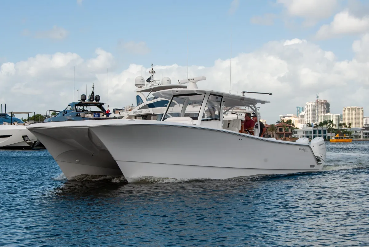 Front Runner 43 Catamaran 