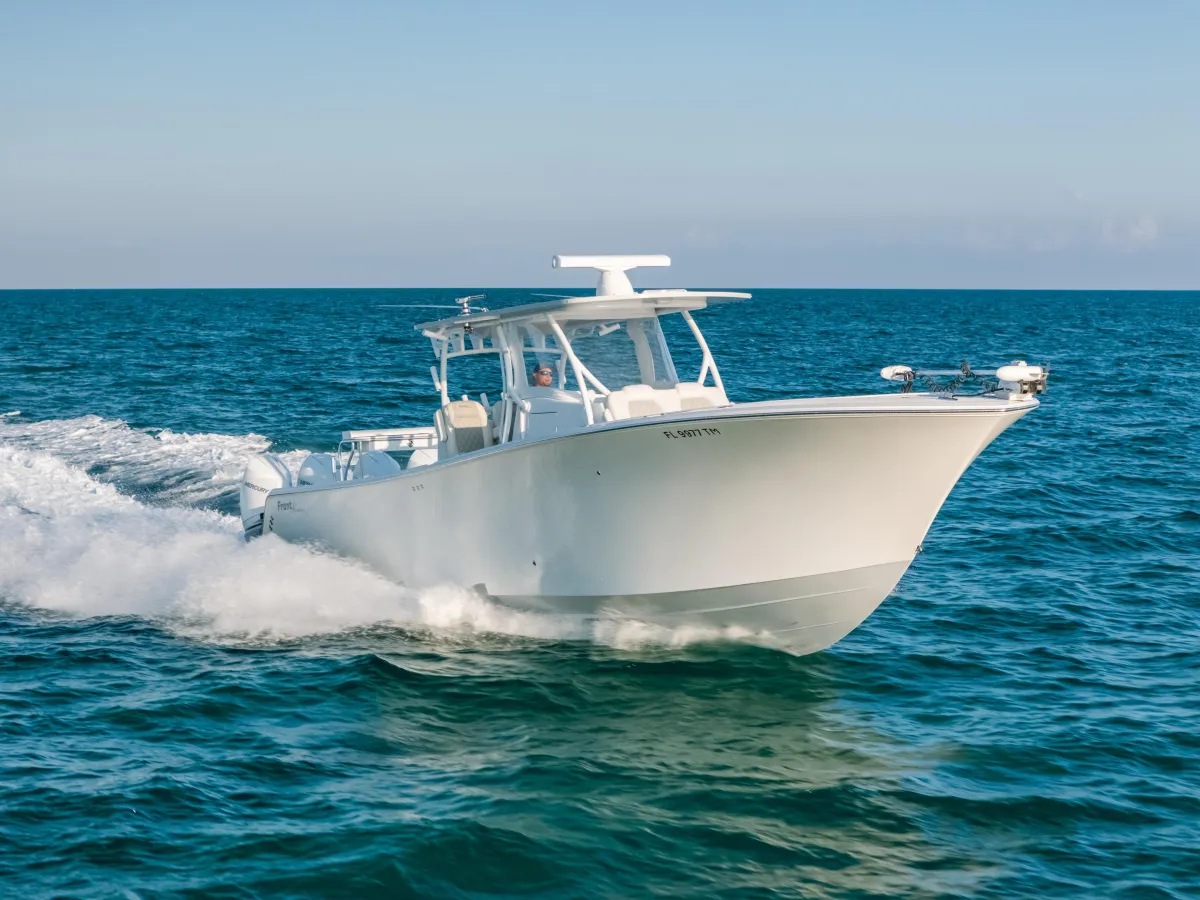 2023 39 CC Front Runner