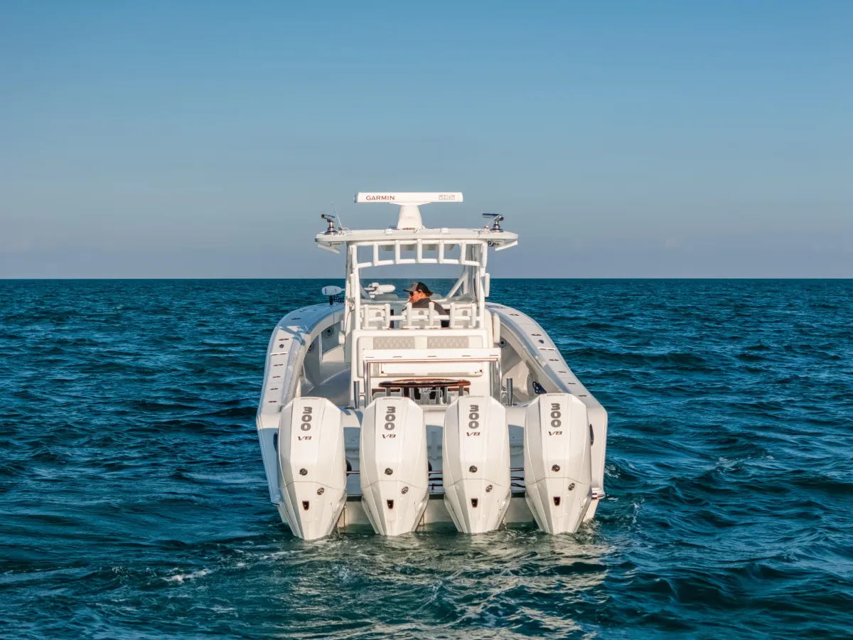 2023 39 CC Front Runner