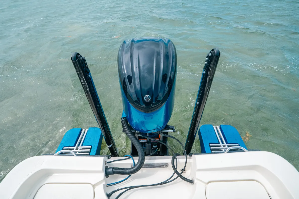 2015 Hydra-Sports 23 Bay